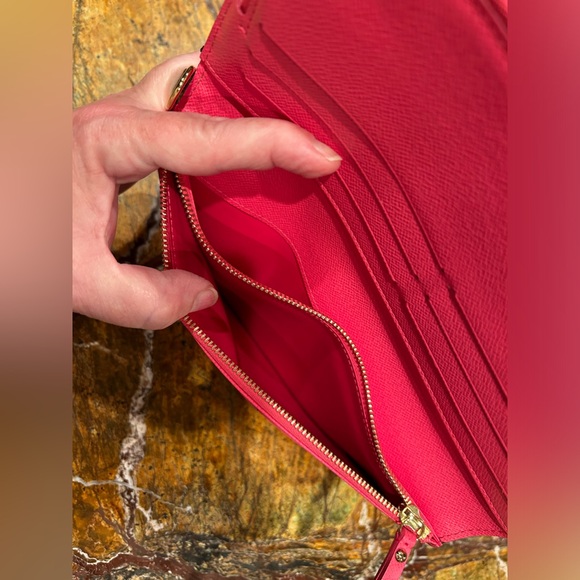 Louis Vuitton Pink V Monogram 2-Snap Wallet ❤️Limited Edition❤️ - Picture 6 of 9